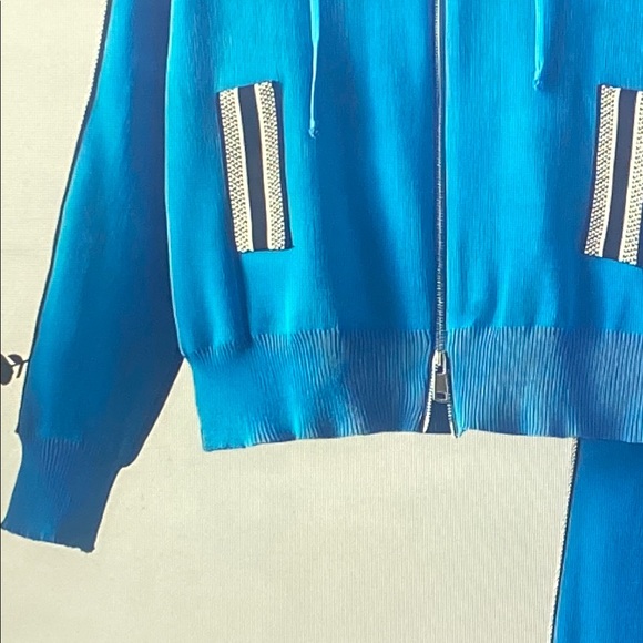 Alo Yoga Bright Blue Zip Hoodie & Track Pants Set - Picture 5 of 5